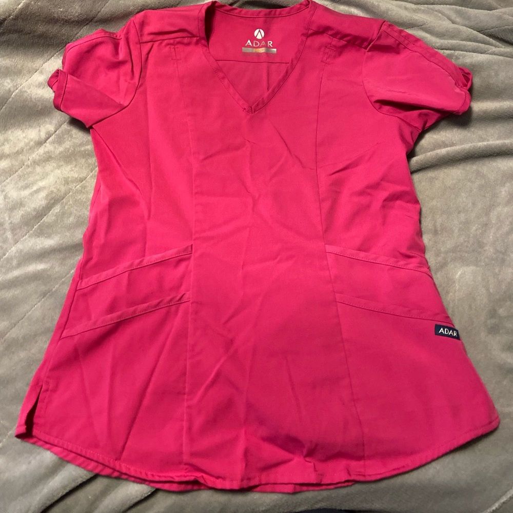 Adage scrub set